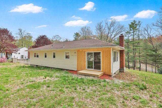 194 Breckenridge St, Palmer, MA 01069