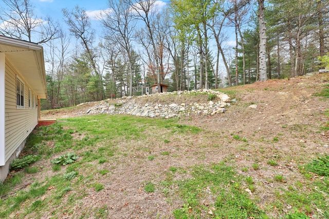 194 Breckenridge St, Palmer, MA 01069
