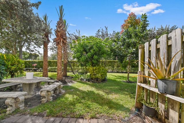 4664 Silver Saw Lane, Lake Worth, FL 33463