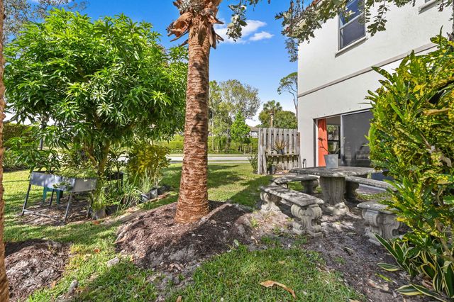 4664 Silver Saw Lane, Lake Worth, FL 33463