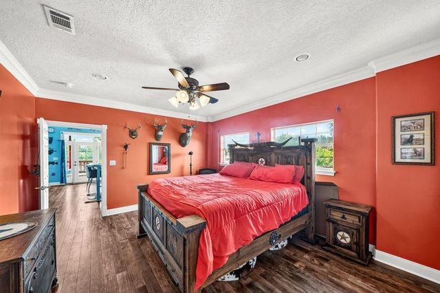 749 12th Street, Dickinson, TX 77539