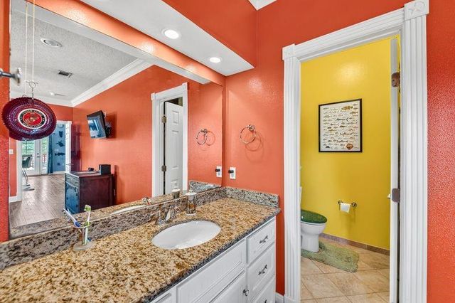 749 12th Street, Dickinson, TX 77539