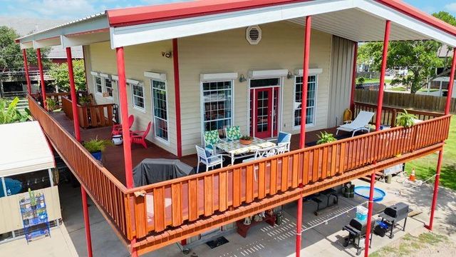 749 12th Street, Dickinson, TX 77539