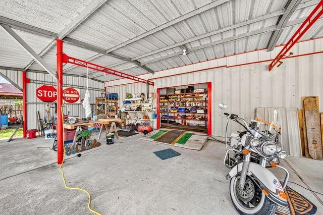 749 12th Street, Dickinson, TX 77539