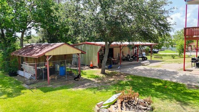 749 12th Street, Dickinson, TX 77539