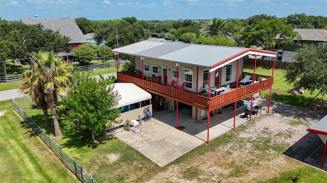 749 12th Street, Dickinson, TX 77539