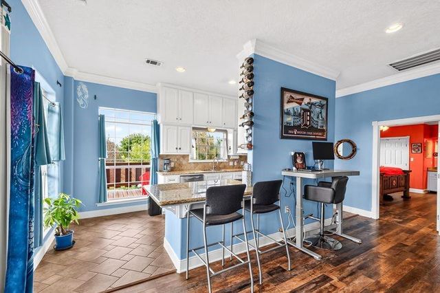 749 12th Street, Dickinson, TX 77539