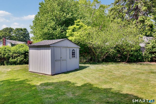 45 Cottontail Road, Norwalk, CT 06854
