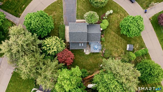 45 Cottontail Road, Norwalk, CT 06854