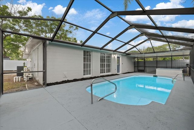 1130 DOGWOOD AVENUE, Tampa, FL 33613