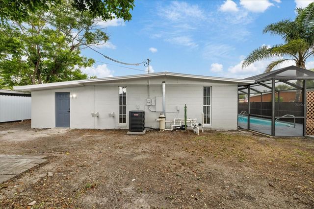 1130 DOGWOOD AVENUE, Tampa, FL 33613