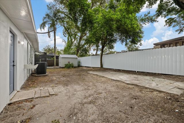 1130 DOGWOOD AVENUE, Tampa, FL 33613