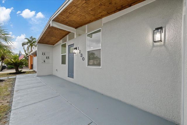 1130 DOGWOOD AVENUE, Tampa, FL 33613