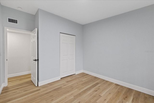1130 DOGWOOD AVENUE, Tampa, FL 33613