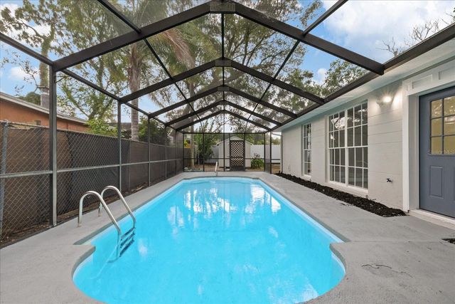 1130 DOGWOOD AVENUE, Tampa, FL 33613