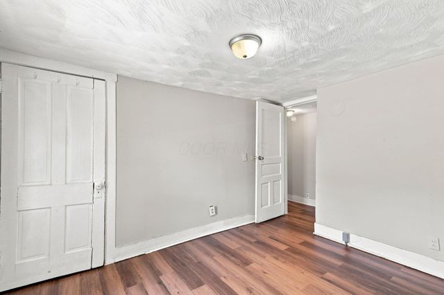 2884 E 9th Avenue, Columbus, OH 43219