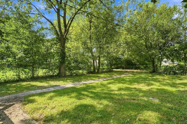 2884 E 9th Avenue, Columbus, OH 43219