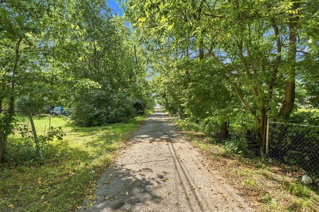 2884 E 9th Avenue, Columbus, OH 43219