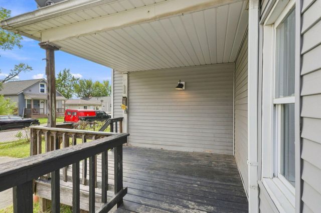 2884 E 9th Avenue, Columbus, OH 43219