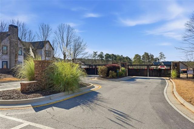 6044 Bluewater Boulevard, Gainesville, GA 30506