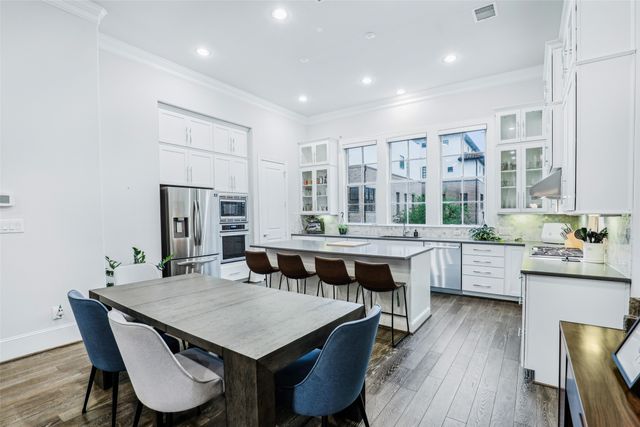 707 Will Rice Avenue, Irving, TX 75039