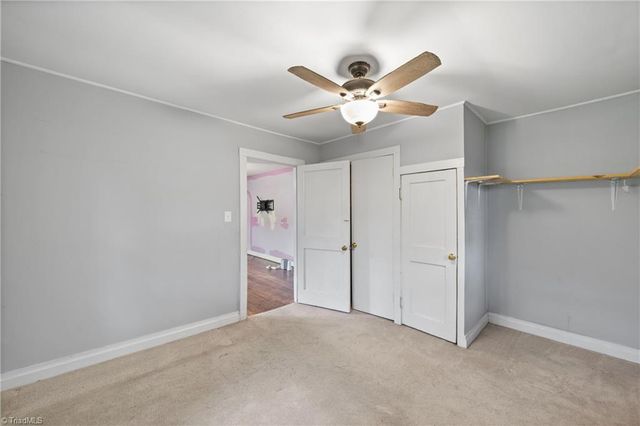 683 Old Hollow Road, Winston-salem, NC 27105