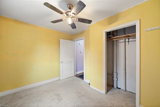 683 Old Hollow Road, Winston-salem, NC 27105