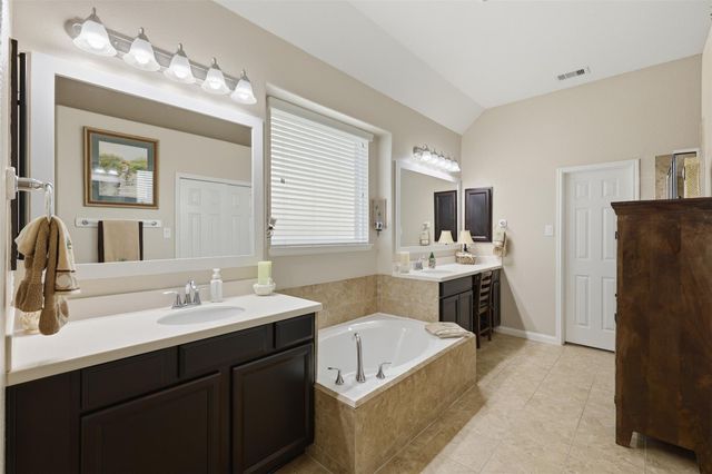 3608 Barrington Court, Pearland, TX 77584