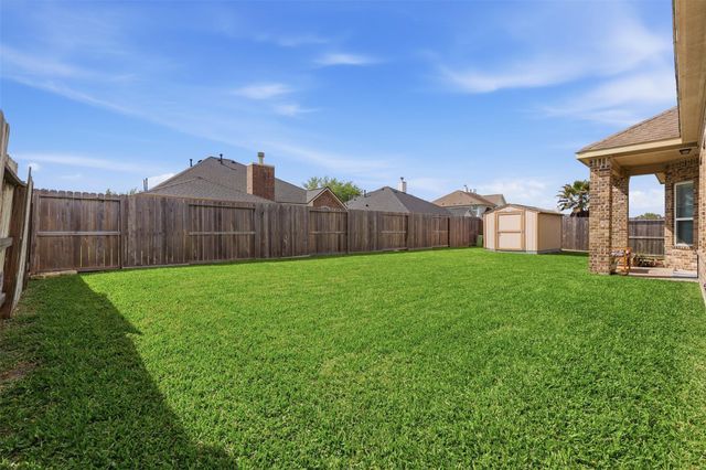 3608 Barrington Court, Pearland, TX 77584