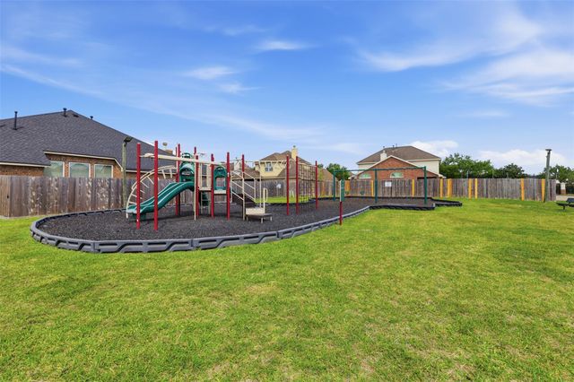 3608 Barrington Court, Pearland, TX 77584