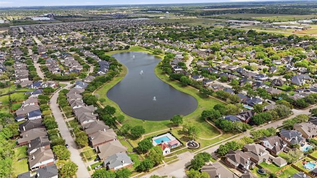 3608 Barrington Court, Pearland, TX 77584