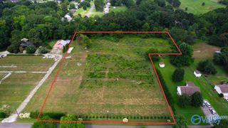 * Holland Heights, Athens, AL 35611