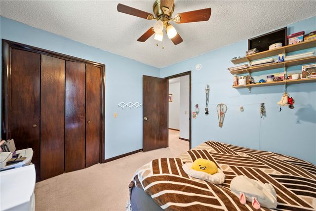 19161 Old Springtown Road, Gentry, AR 72734