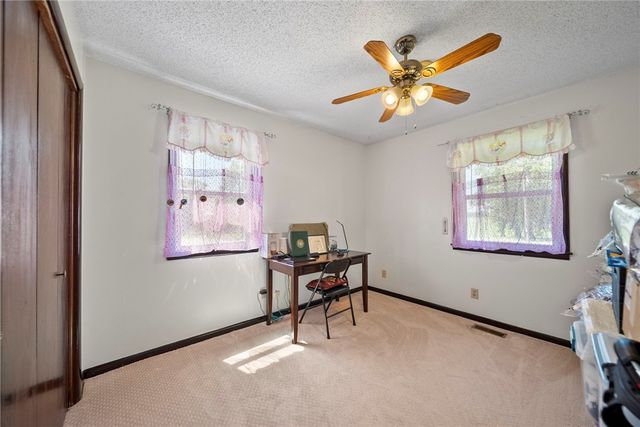 19161 Old Springtown Road, Gentry, AR 72734