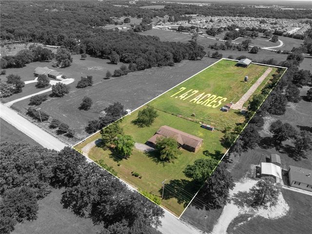 19161 Old Springtown Road, Gentry, AR 72734