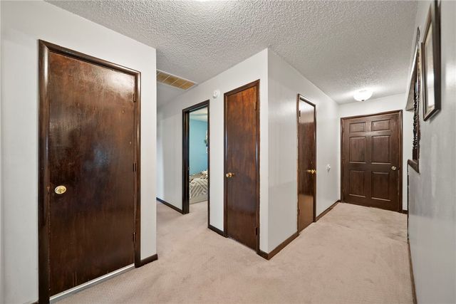 19161 Old Springtown Road, Gentry, AR 72734