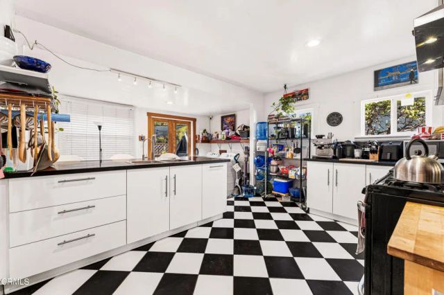 3516 Hunter Street, Los Angeles, CA 90023