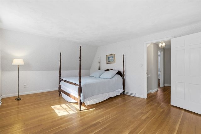 7 Beaver Dam Dr, Westford, MA 01886