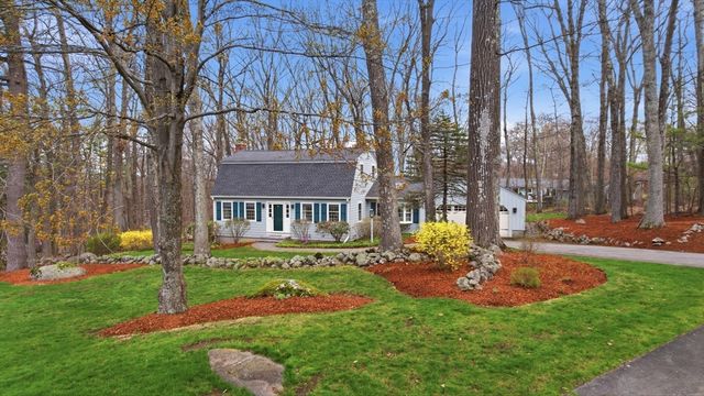 7 Beaver Dam Dr, Westford, MA 01886
