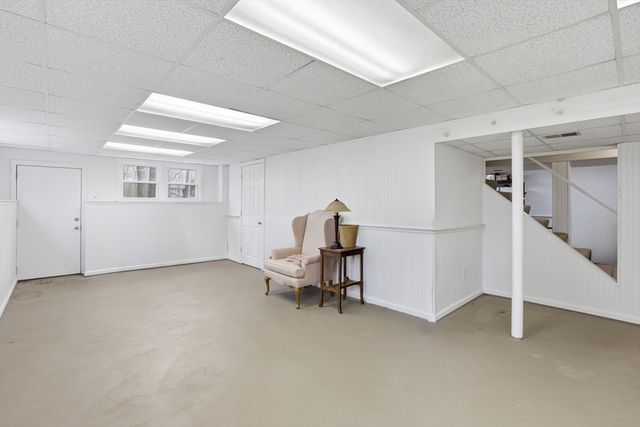 7 Beaver Dam Dr, Westford, MA 01886