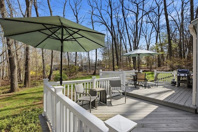 7 Beaver Dam Dr, Westford, MA 01886