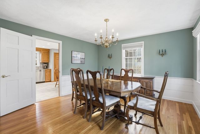 7 Beaver Dam Dr, Westford, MA 01886