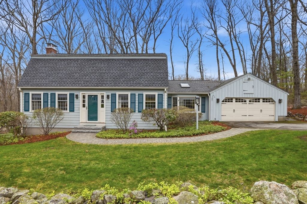 7 Beaver Dam Dr, Westford, MA 01886