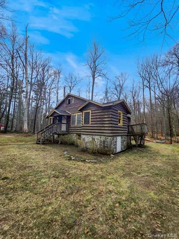 43 Hemlock Avenue, Smallwood, NY 12778