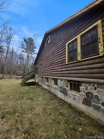 43 Hemlock Avenue, Smallwood, NY 12778