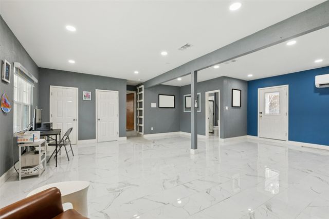 102 Woodland Drive, Highland Village, TX 75077