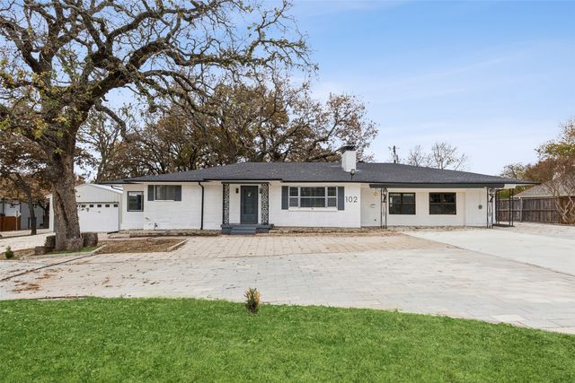 102 Woodland Drive, Highland Village, TX 75077