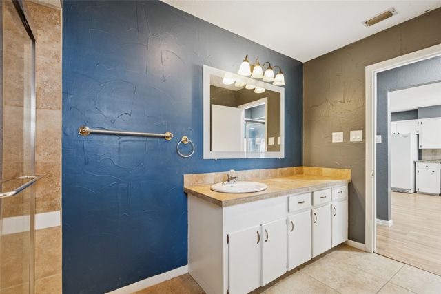 102 Woodland Drive, Highland Village, TX 75077