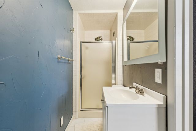 102 Woodland Drive, Highland Village, TX 75077