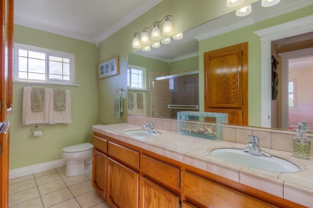 2399 Holcomb Ave, Yuba City, CA 95993